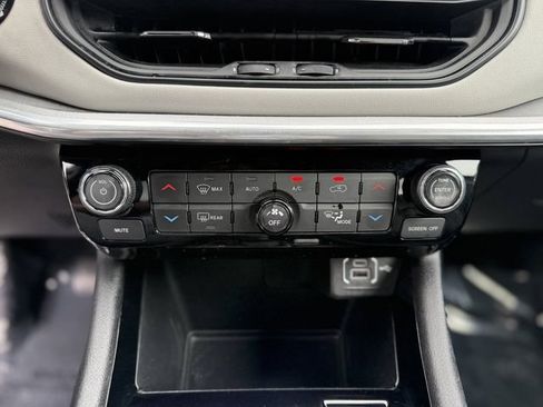 Used 2024 Jeep Compass Limited AWD/4WD image 21