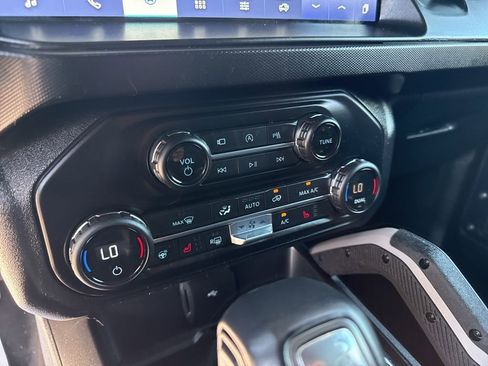 Used 2021 Ford Bronco First Edition image 25