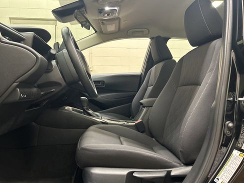 Used 2024 Toyota Corolla LE image 7