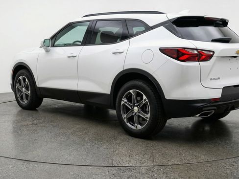 Used 2025 Chevrolet Blazer LT image 6