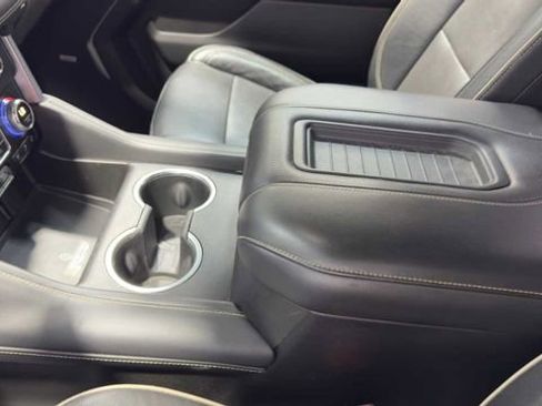 Used 2021 GMC Yukon SLT w/ SLT Luxury Plus Package image 30