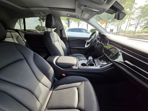 Used 2023 Audi Q8 Premium w/ Convenience Package AWD/4WD image 11