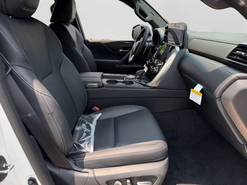 New 2026 Lexus LX 700h Luxury AWD/4WD image 7