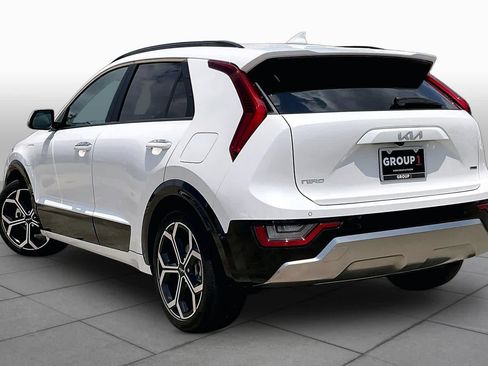 Used 2024 Kia Niro EX FWD image 11