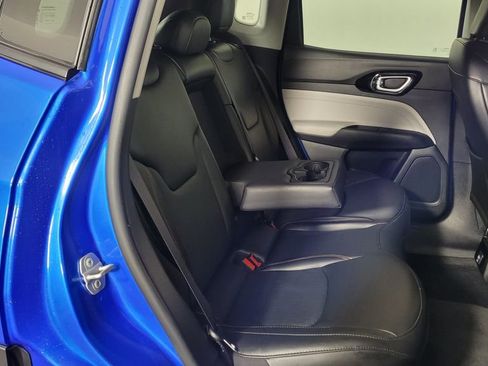 Used 2022 Jeep Compass Limited image 35