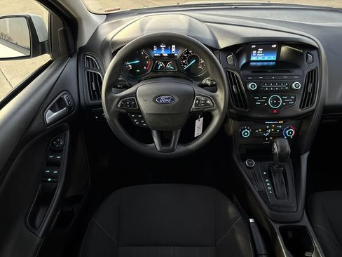 Used 2017 Ford Focus SE image 17