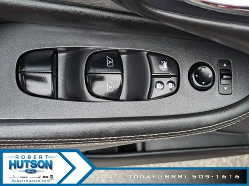 Used 2020 Nissan Murano SV image 14