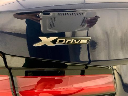 Used 2023 BMW M550i xDrive w/ Executive Package image 30