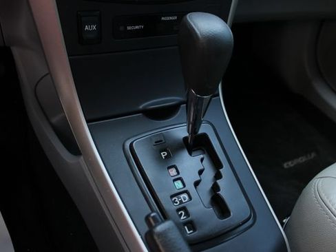 Used 2009 Toyota Corolla LE FWD image 11