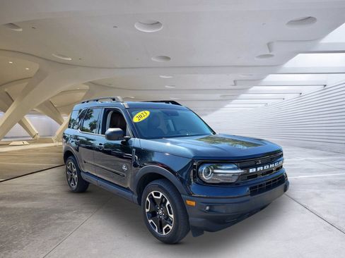 Used 2023 Ford Bronco Sport Outer Banks AWD/4WD image 1