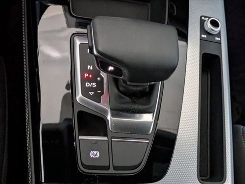 Used 2024 Audi Q5 2.0T Premium Plus image 12