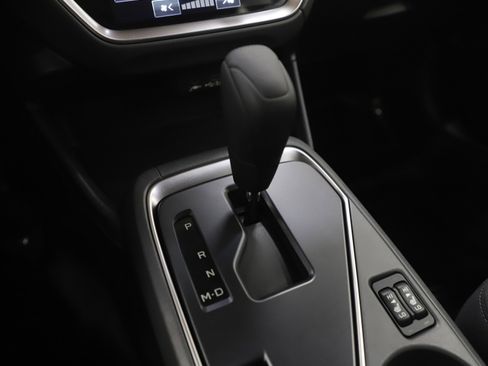 Used 2025 Subaru Crosstrek 2.0i Premium image 22