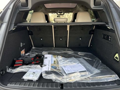 New 2026 BMW iX xDrive45 image 29