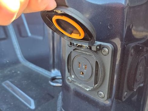 Used 2022 Chevrolet Silverado 1500 LT image 9