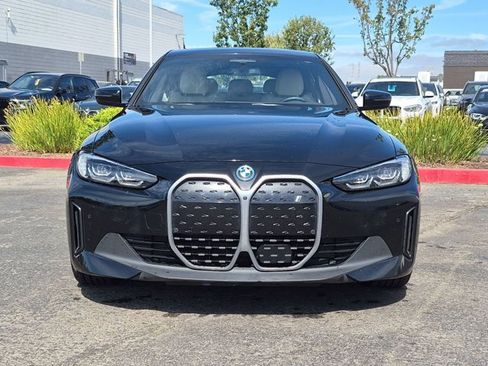 Used 2022 BMW i4 eDrive40 RWD image 2