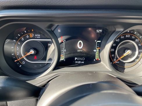 Used 2024 Jeep Gladiator Sport image 26