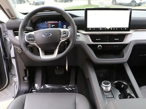 New 2026 Ford Explorer Active w/ Active Comfort Package AWD/4WD image 18