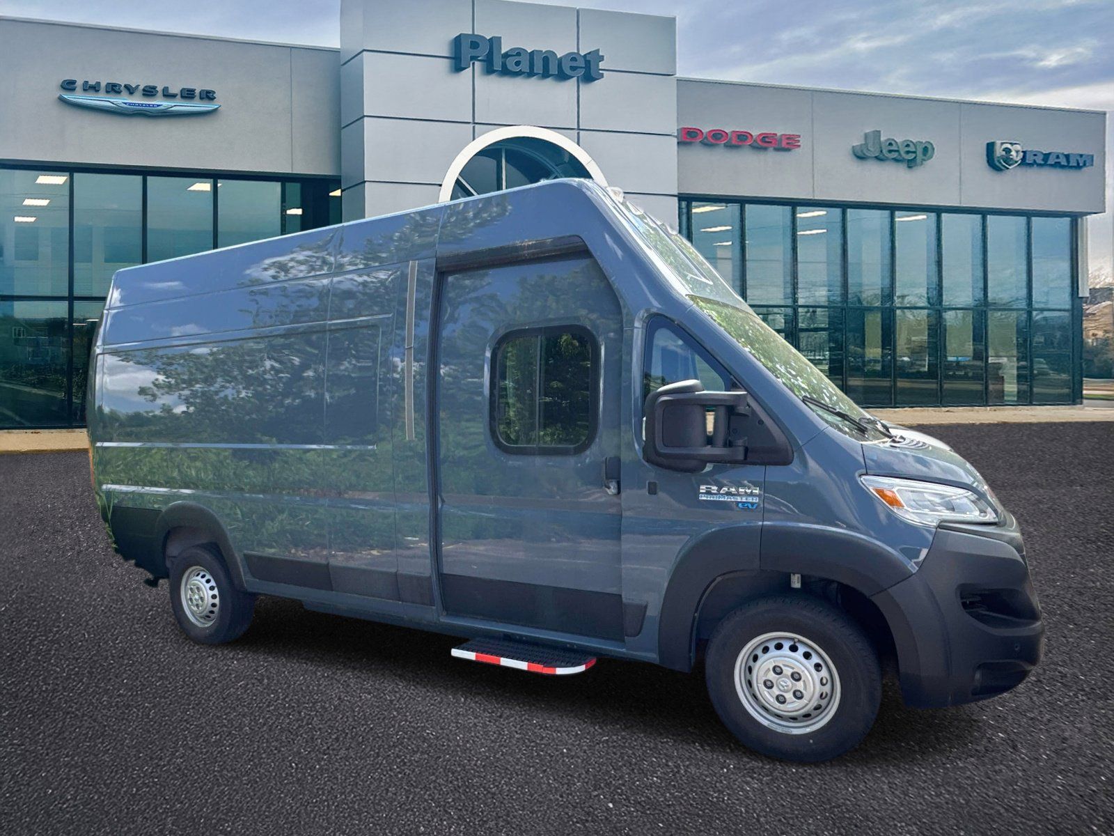 Used 2024 RAM ProMaster 3500 FWD image 1
