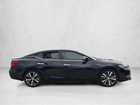 Used 2016 Nissan Maxima Platinum FWD image 4
