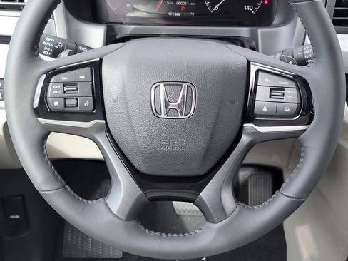 New 2026 Honda Odyssey Touring image 25