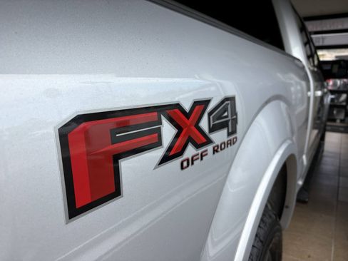 Used 2016 Ford F150 XLT w/ Equipment Group 302A Luxury AWD/4WD image 10
