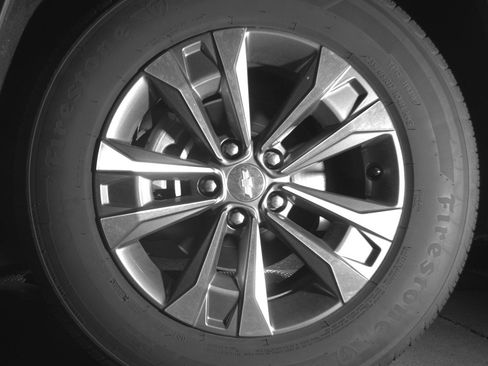 Used 2025 Chevrolet Equinox LT FWD image 12