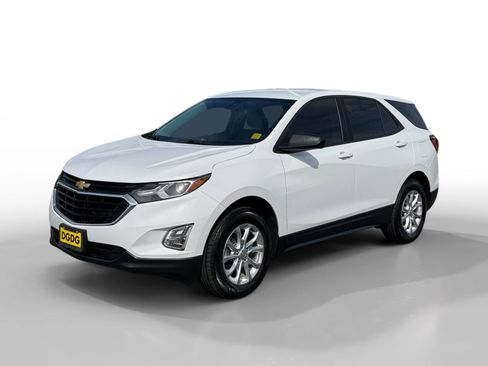 Used 2021 Chevrolet Equinox LS image 1