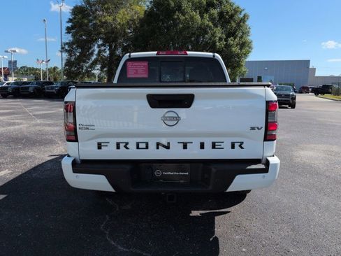 Certified 2022 Nissan Frontier SV RWD image 5
