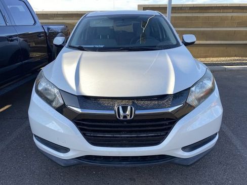 Used 2018 Honda HR-V LX image 6