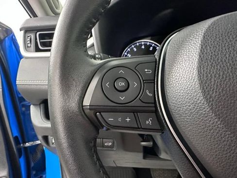 Used 2021 Toyota RAV4 XLE Premium w/ Carpet Mat Package (TMS) FWD image 25