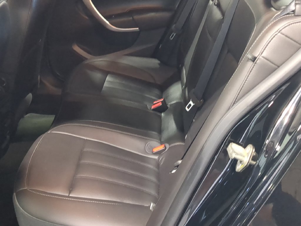 Used 2016 Buick Regal Premium FWD image 23