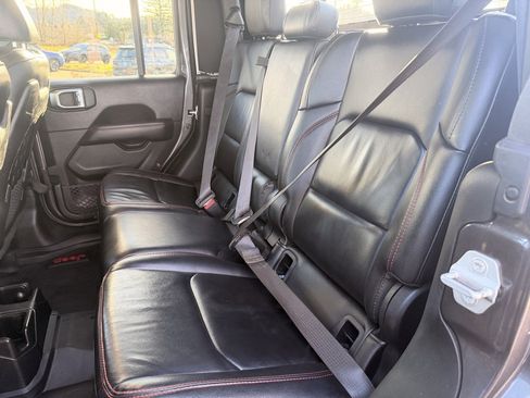 Used 2020 Jeep Gladiator Rubicon image 19