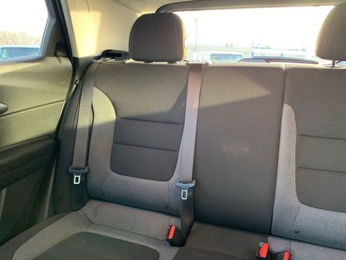 Used 2025 Chevrolet TrailBlazer LT w/ Driver Confidence Package image 37