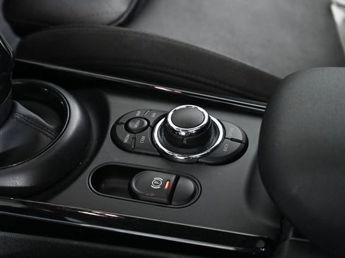 Certified 2023 MINI Cooper Clubman S AWD/4WD image 22