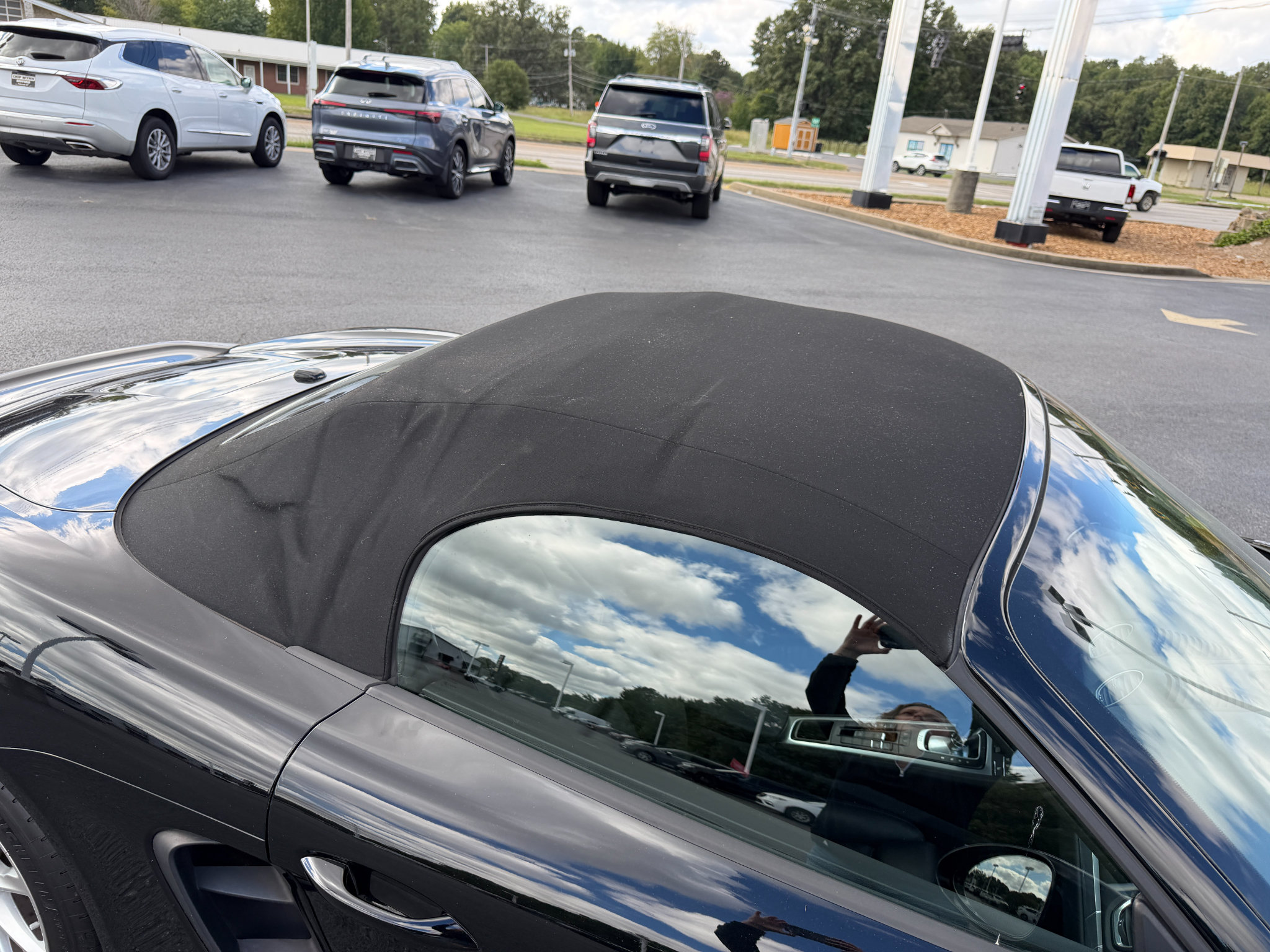 Used 2017 Porsche 718 Boxster RWD image 43