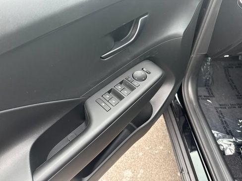 New 2026 Hyundai Kona SE AWD/4WD image 11