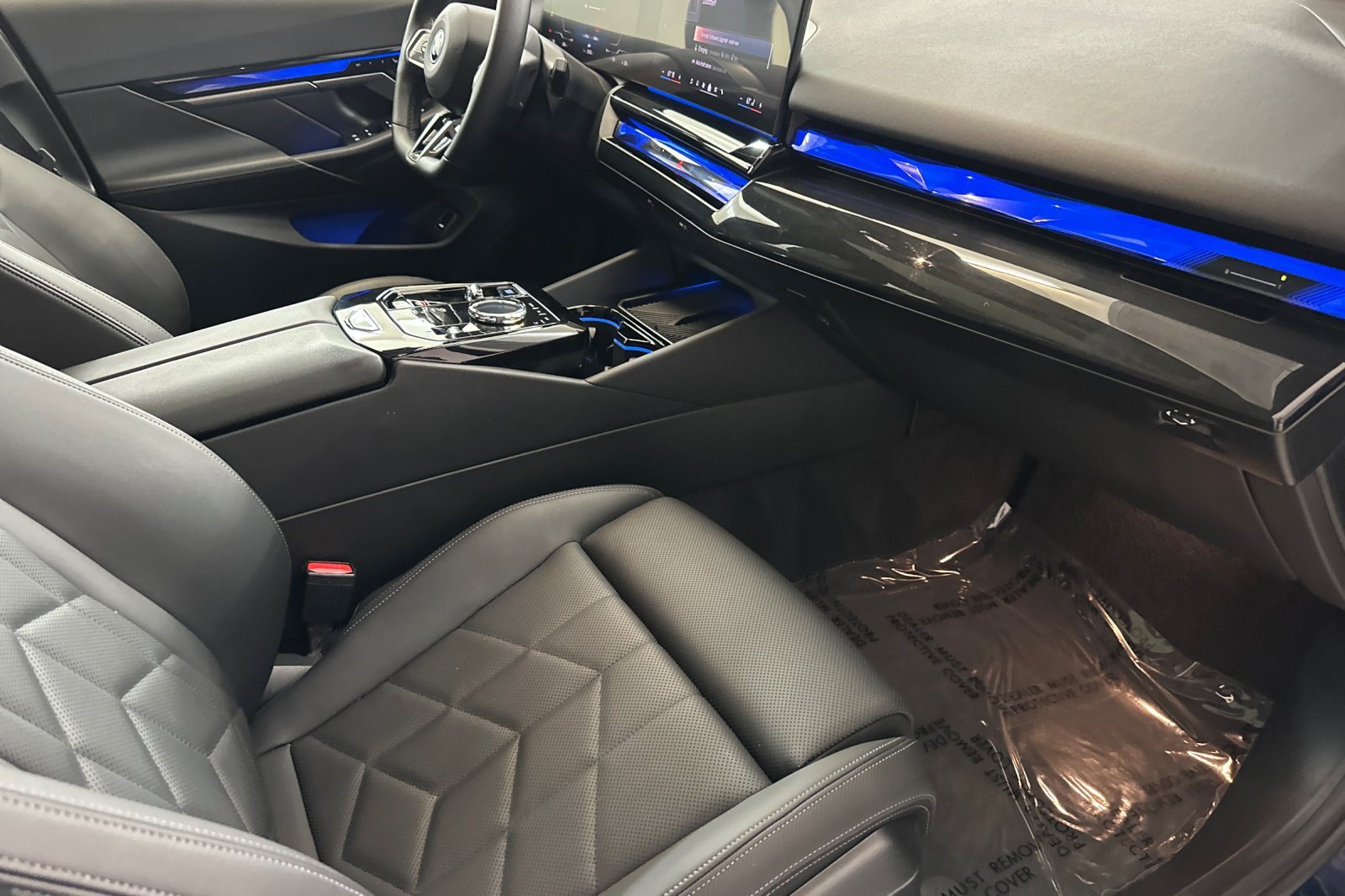 Used 2024 BMW i5 eDrive40i w/ Executive Package RWD image 18