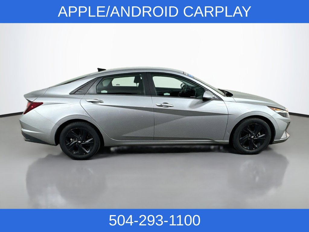Used 2023 Hyundai Elantra SEL w/ Cargo Package FWD image 6