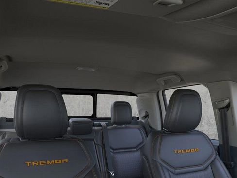 New 2025 Ford Maverick Tremor image 12