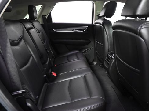 Used 2018 Cadillac XT5 Premium Luxury AWD/4WD image 18