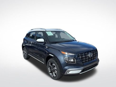 Used 2026 Hyundai Venue SEL image 4