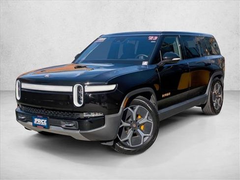 Used 2023 Rivian R1S Adventure image 1