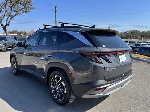 Used 2025 Hyundai Tucson Limited image 5