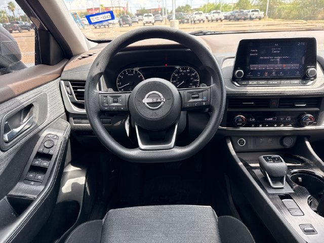 Certified 2023 Nissan Rogue SV FWD image 17