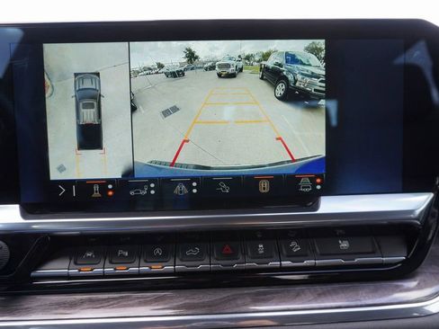 Used 2024 Chevrolet Silverado 1500 LTZ AWD/4WD image 13