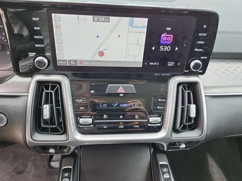 Certified 2023 Kia Sorento S w/ Panoramic Sunroof Package FWD image 28