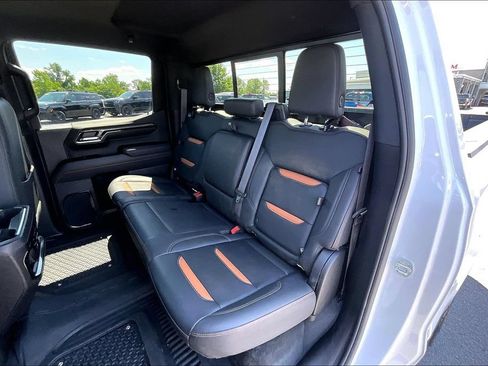 Used 2024 GMC Sierra 1500 AT4 w/ AT4 Preferred Package AWD/4WD image 25