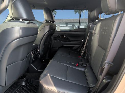 Certified 2026 Lexus GX 550 image 25