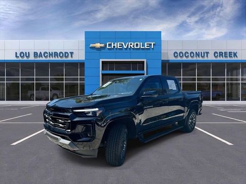 Used 2024 Chevrolet Colorado Z71 w/ Advanced Trailering Package AWD/4WD image 4