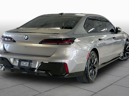 Certified 2023 BMW 740i RWD image 12